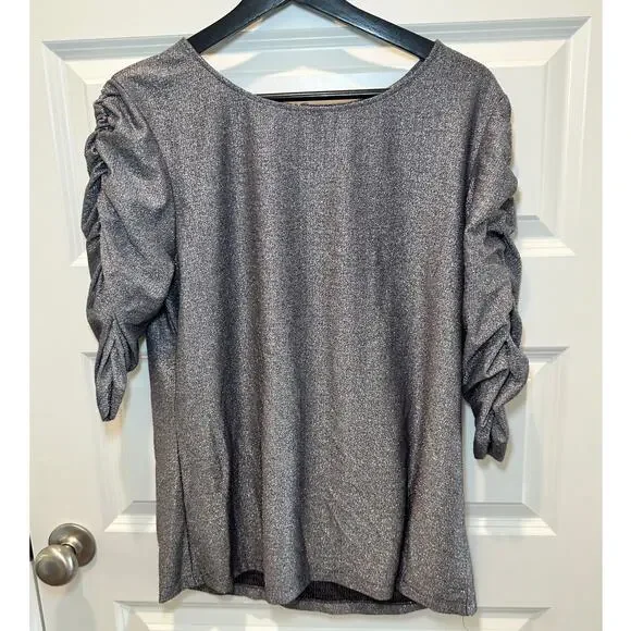 Top - Picture 3 of 10